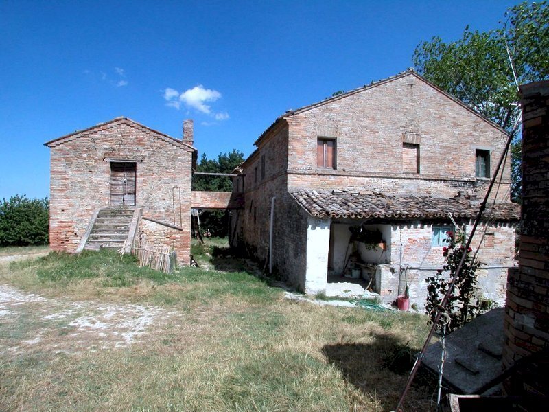 01.jpg - Casale Monte Rinaldo - foto 1