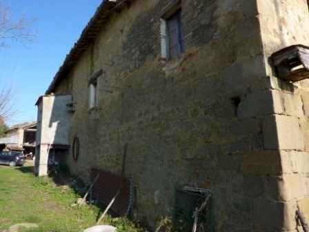 Main building.JPG - Casale case sparse, Venarotta - foto 3