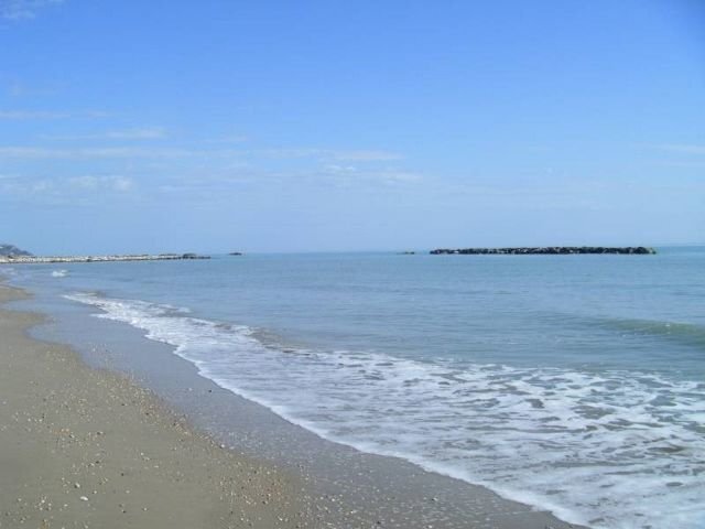 01 CUPRA MARITTIMA-AVVIATO STABILIMENTO BALNEARjpg - Stabilimento balneare Cupra Marittima - foto 2