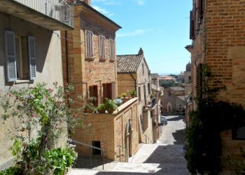 Street view Ripatransone - Casa indipendente Ripatransone - foto 1