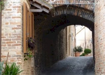 P1070203 (480x640).jpg - Casa indipendente Ripatransone - foto 8