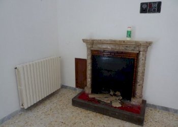 Fireplace - Casa indipendente San Fele - foto 8