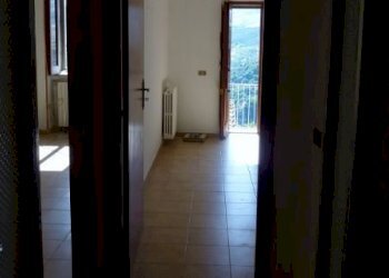 Bedrooms upstairs - Casa indipendente San Fele - foto 12