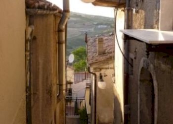 Alley 2.JPG - Casa indipendente San Fele - foto 12