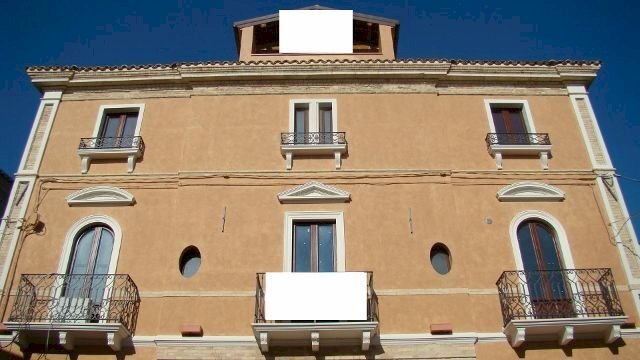 1 Facciata principale del palazzo (640x360).jpg - Attico Corropoli - foto 1