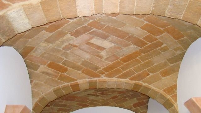 2 Particolari ingresso palazzo Del borgo (640x360) - Attico Corropoli - foto 2