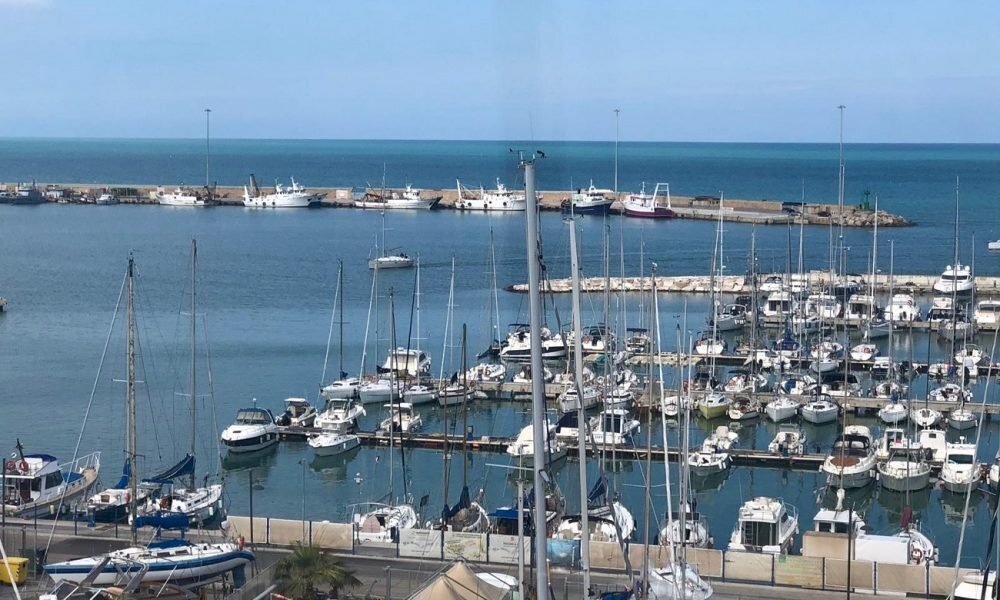 03 SAN BENEDETTO DEL TRONTO PIAZZALE IN AFFIT. jpg - Building land San Benedetto del Tronto - photo 2