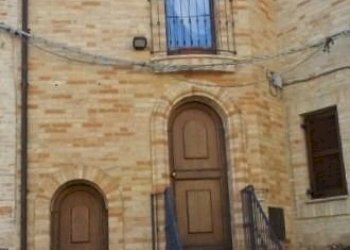 20121002_095639 (384x640).jpg - Villa Acquaviva Picena - foto 2