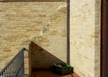 20121002_100757 (384x640).jpg - Villa Acquaviva Picena - foto 4