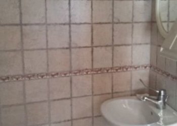 20121002_100452 (384x640).jpg - Villa Acquaviva Picena - foto 25