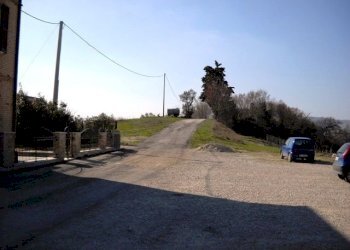 905-906 B.jpg - Terreno edificabile via dei piceni, Castorano - foto 2
