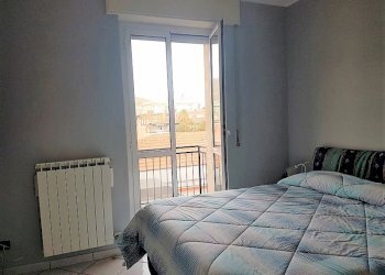 camera da letto - Trilocale via Leonardo da Vinci, Alassio - foto 11