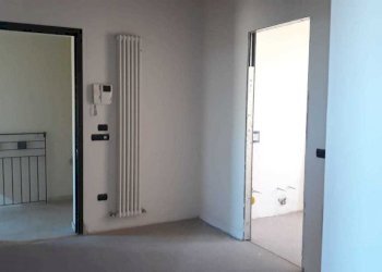 IMG-20190405-WA0047.jpg - Attic Pesaro - photo 26