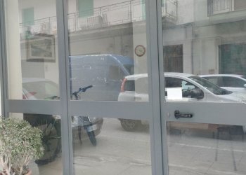 IMG20250401102906.jpg - Magazzino Viale Aldo Moro Trav. Neri R.C., Reggio di Calabria - foto 1