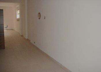 DSC04483.JPG - Magazzino Viale Aldo Moro Trav. Neri R.C., Reggio di Calabria - foto 7