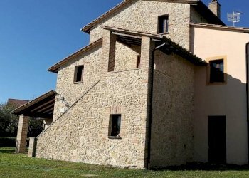 F_675779.jpg - Casale via roma 11, Avigliano Umbro - photo 13