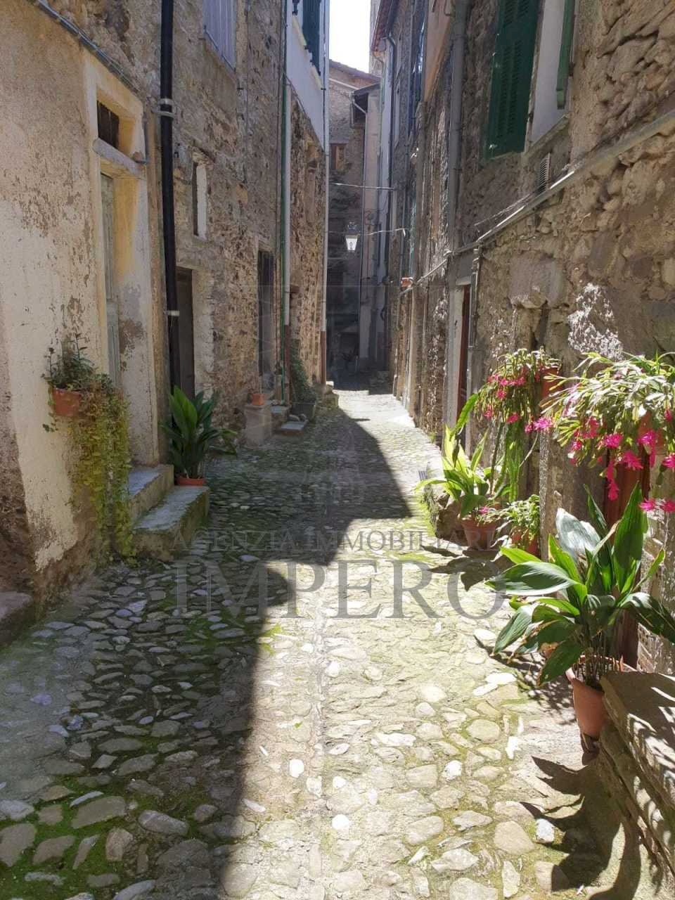 Quadrilocale via borghi snc, Pigna - foto 1