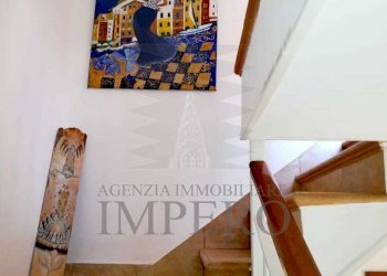 scala interna - Porzione di casa Via Ciappin 74, Ventimiglia - foto 23