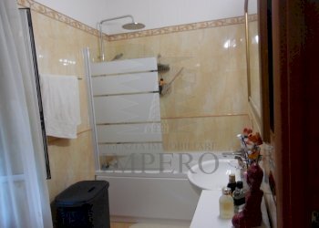 bagno con vasca - Porzione di casa Via Ciappin 74, Ventimiglia - foto 28