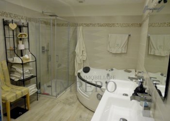 bagno con vasca idromassaggio - Appartamento Corso Genova 82, Ventimiglia - foto 14