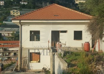 20151118_153442.jpg - Villa Via Maule 2, Ventimiglia - foto 10