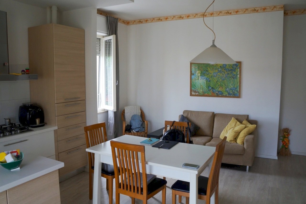 Zona giorno - Quadrilocale Viale della Vittoria 34/b, Jesi - foto 2