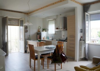 Zona giorno - Quadrilocale Viale della Vittoria 34/b, Jesi - foto 1