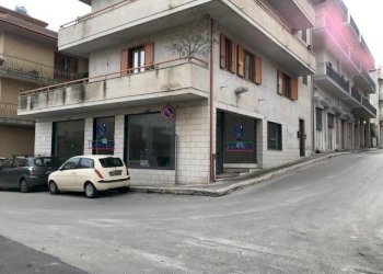 IMG_2366.jpg - Locale Commerciale Modica - foto 3