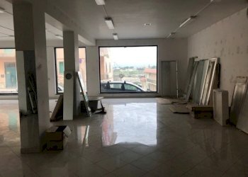 IMG_2358.jpg - Locale Commerciale Modica - foto 6