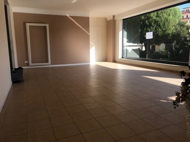 IMG_1220.jpg - Locale Commerciale Via Fosso Tantillo, Modica - foto 2