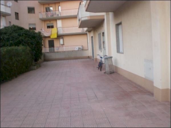 PIAZZALE - Locale Commerciale VIA SACRO CUORE, Modica - foto 2