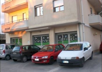 ESTENO - Locale Commerciale VIA SACRO CUORE, Modica - foto 1