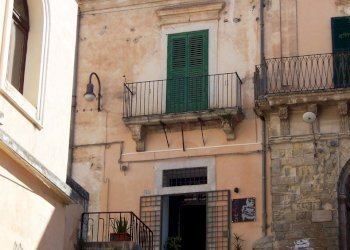 1.JPG - Locale Commerciale VIA CASTELLO, Modica - foto 1