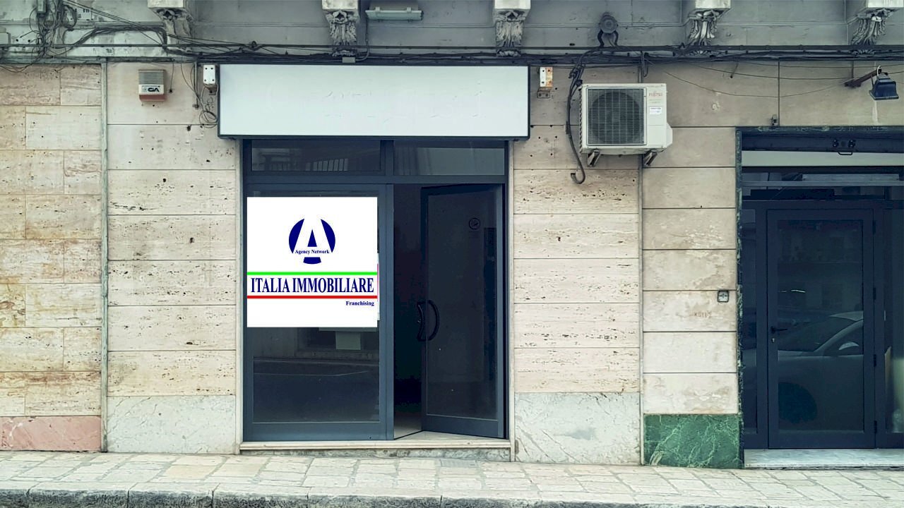 2.jpg - Locale Commerciale Via Vittorio Veneto 76-941, Modica - foto 1