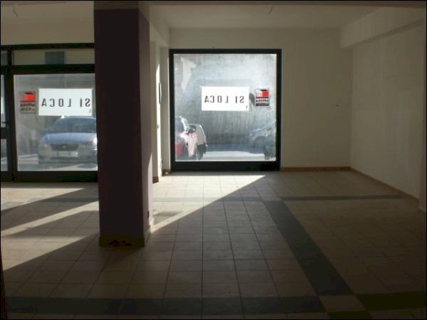 CIMG8720.JPG - Locale Commerciale Modica - foto 3