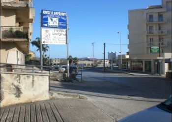 CIMG8707.JPG - Locale Commerciale Modica - foto 9