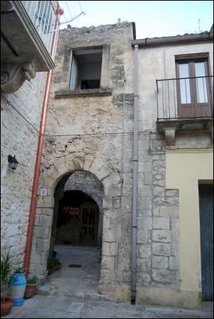 01ESTERNO.JPG - Porzione di casa Modica - foto 1