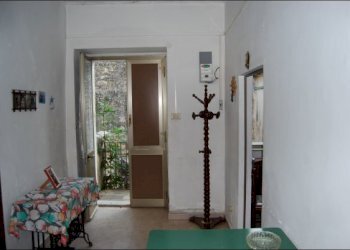 06 INGRESSO.JPG - Porzione di casa Modica - foto 6