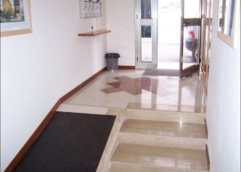 INGRESSO STABILE - Ufficio Modica - foto 3