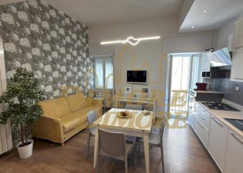 Sala e angolo cottura.jpg - Trilocale Verbania - foto 2