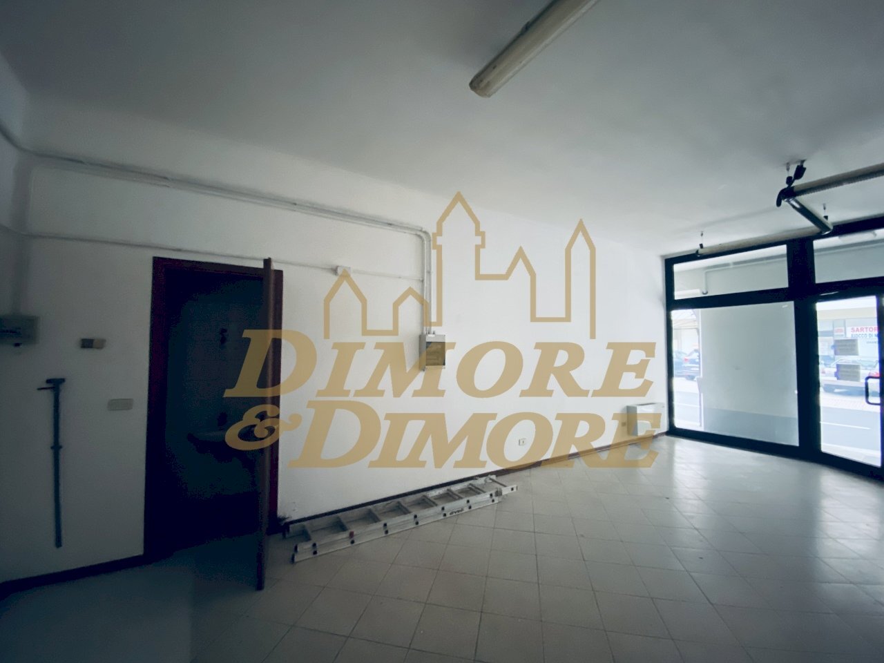 IMG_9874.jpg - Locale Commerciale Via Giuseppe Mazzini 95, Omegna - foto 1