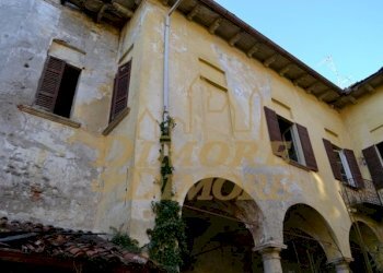 stabile-d-epoca-da-ristrutturare-sul-lago-d-orta-2 - Casale via umberto, Miasino - foto 11