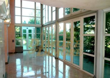 villa-d-epoca-a-luino-con-vista-lago-maggiore-21 - Villa Via Ciro Menotti 3, Luino - foto 5