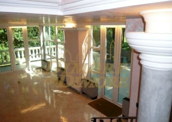 villa-d-epoca-a-luino-con-vista-lago-maggiore-31 - Villa Via Ciro Menotti 3, Luino - foto 7