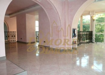 villa-d-epoca-a-luino-con-vista-lago-maggiore-25 - Villa Via Ciro Menotti 3, Luino - foto 12