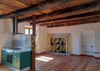 F588-ghiffa-vista-lago-soggiiorno-camino.jpg - Villa a Schiera Corso Belvedere 149-155, Ghiffa - foto 2