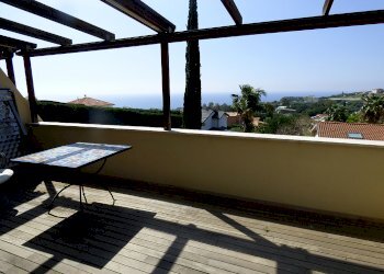 P1030580.JPG - Porzione di casa Sanremo - foto 13