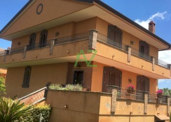 esterno - Casa indipendente Mascalucia - foto 1