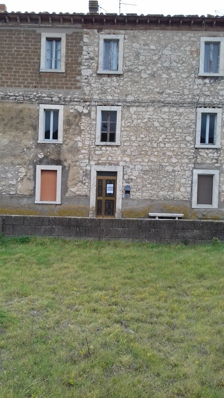 Guardea 002.jpg - Trilocale via piagge, Guardea - foto 1