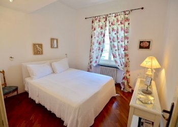 Camera da letto matrimoniale al piano.jpg - Apartment C.so Matteotti, Santa Margherita Ligure - photo 13